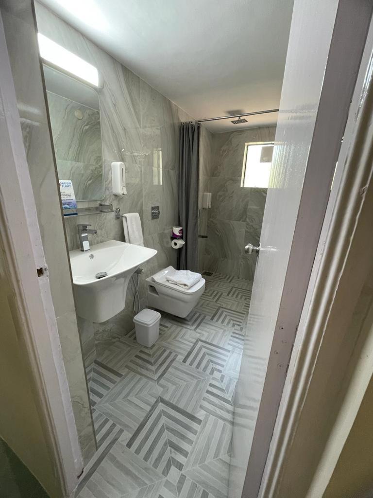 Joets Guesthouse بوغمُلو المظهر الخارجي الصورة
